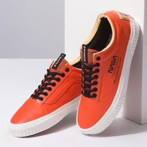 VANS Women's Space FIRECRACKER NASA Women Size 7
